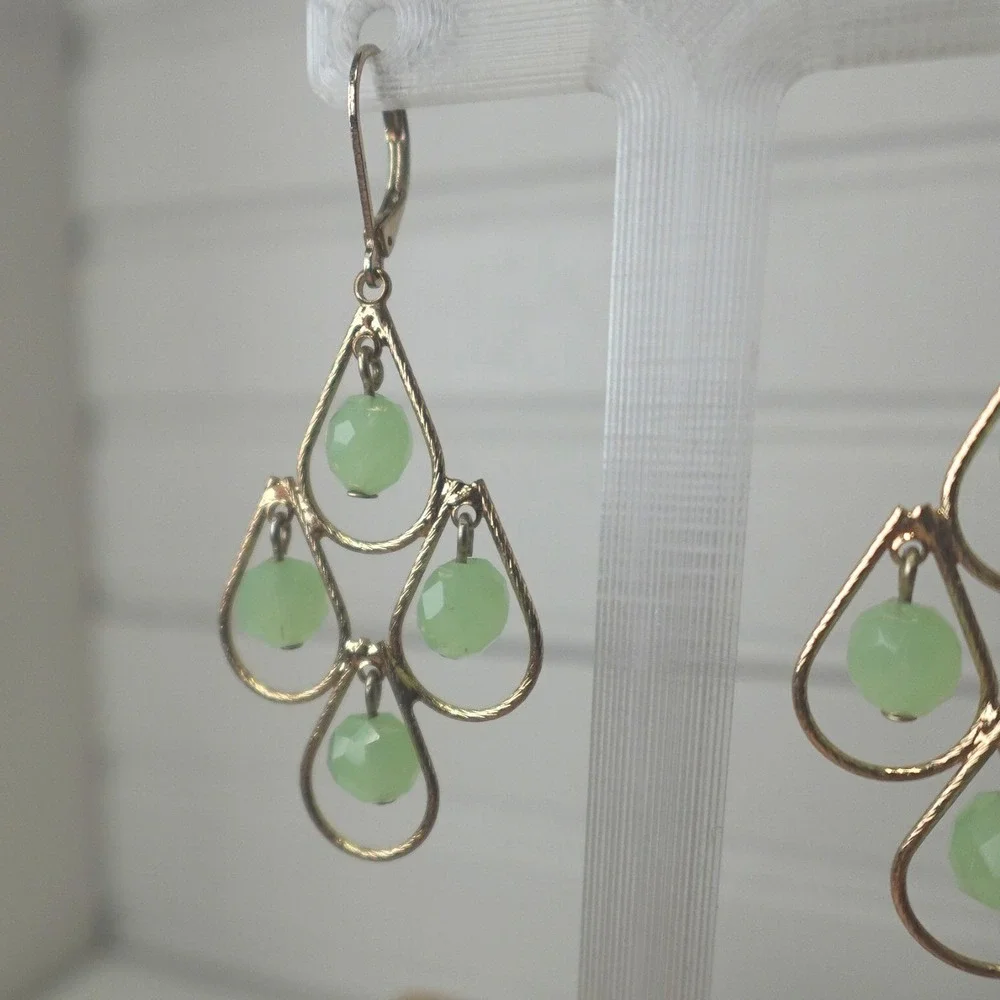 Y2K Dangle Earrings Green Beads Gold Tone Chandelier Tiered Pierced Jewelry